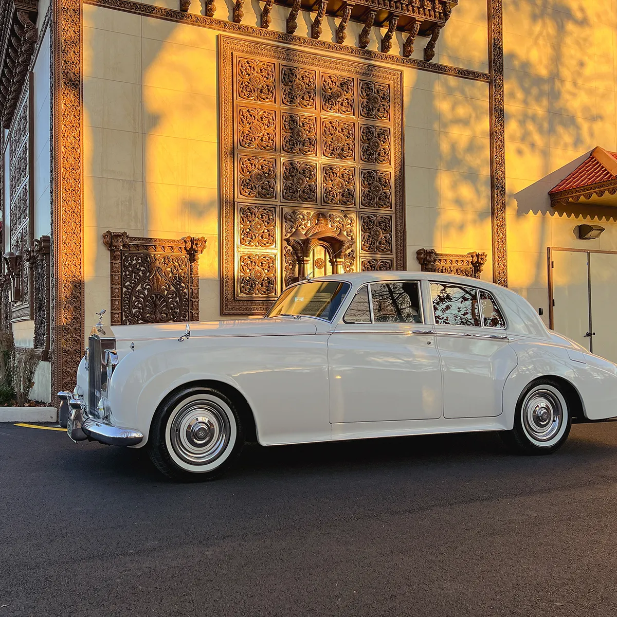 Vintage Rolls Royce side profile - classic car rental New Jersey